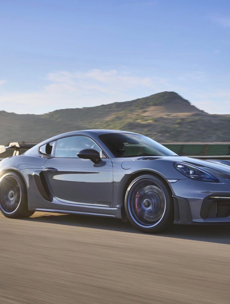 Porsche 718 Cayman GT4 RS