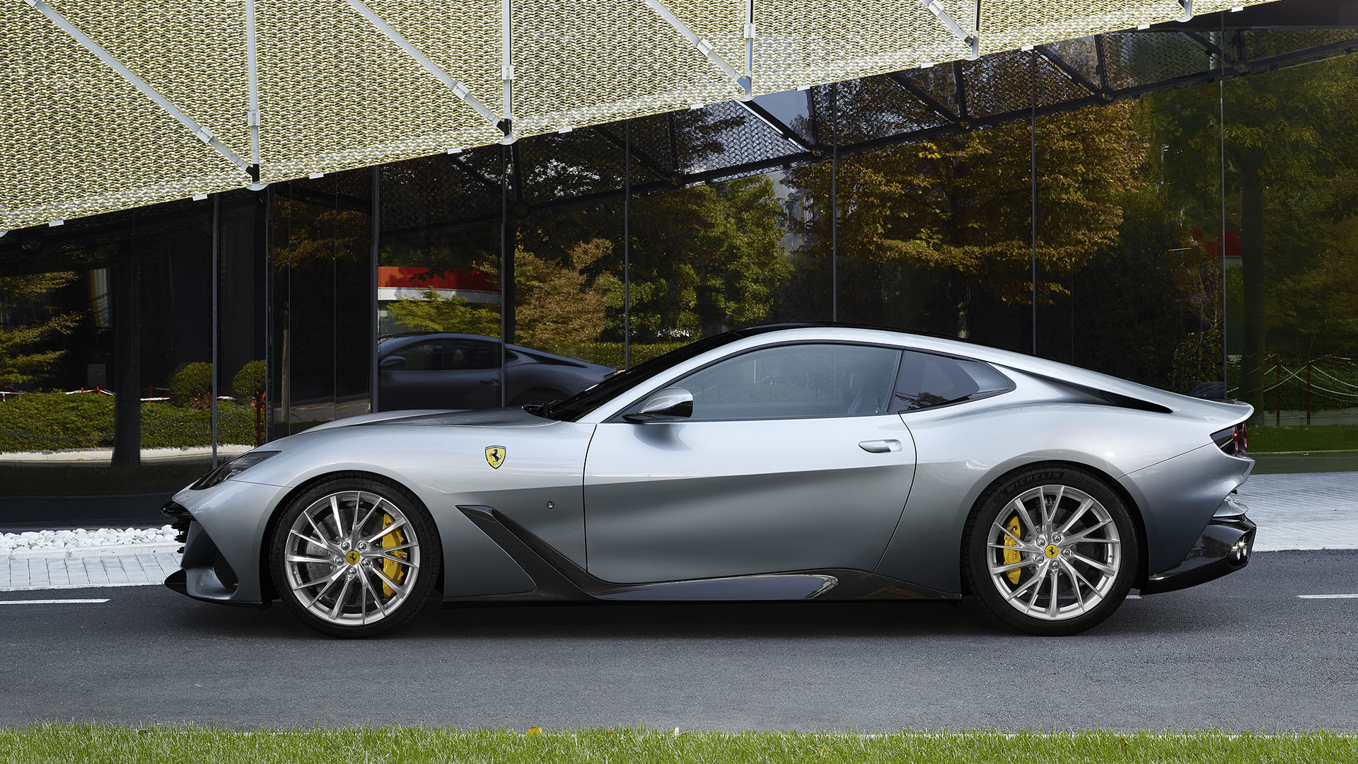 Europe: US$350,000 Ferrari F12 berlinetta already sold out! – Best