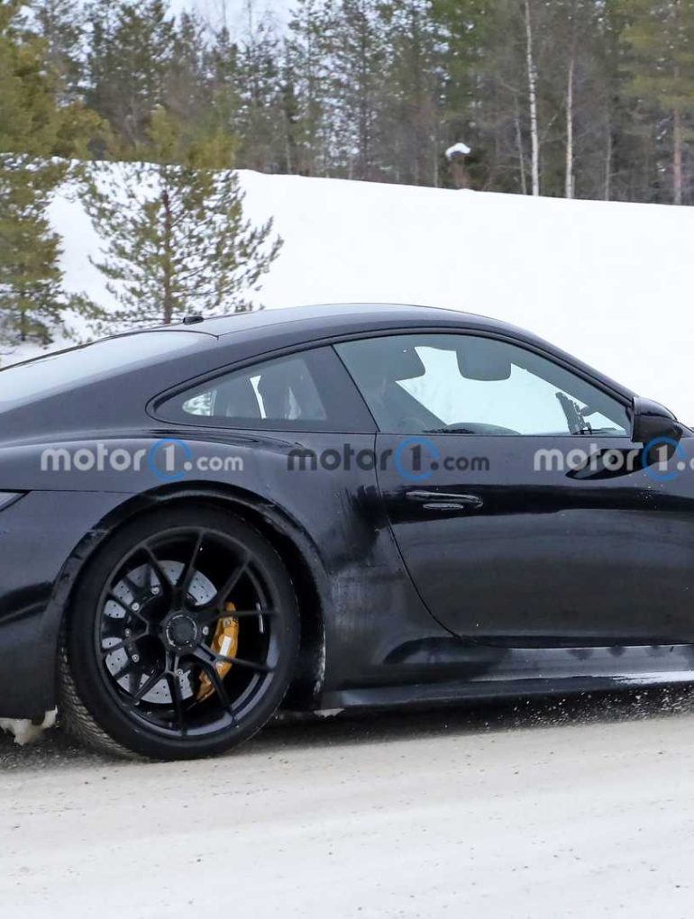 Porsche 911 992 GT3 RS Winter Test