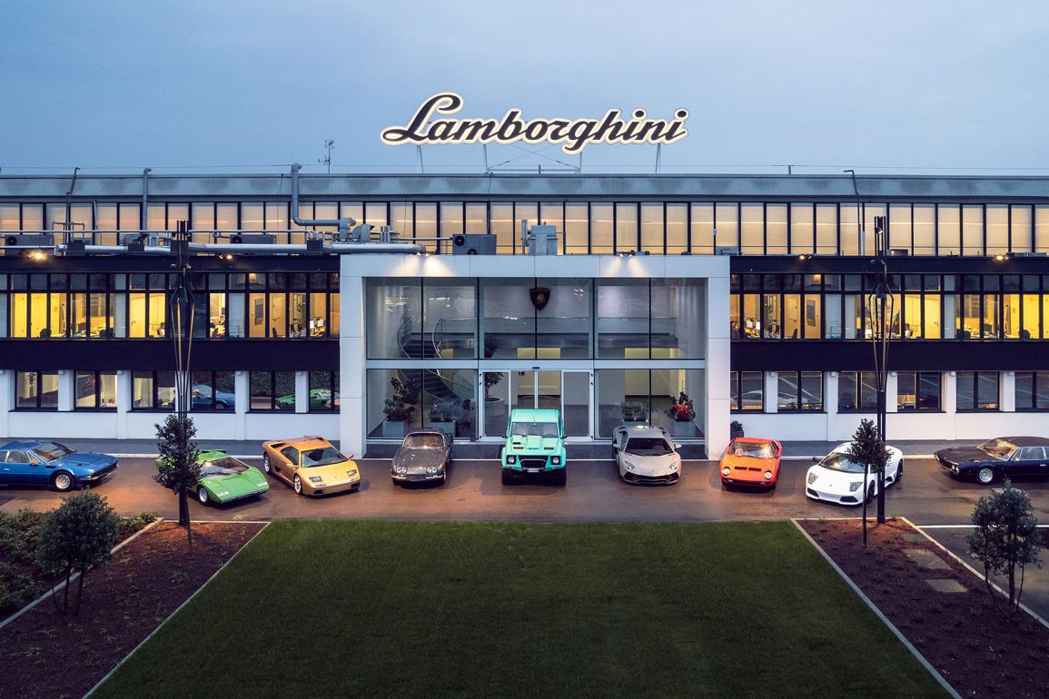 Lamborghini Miura Archives - Supercars.net