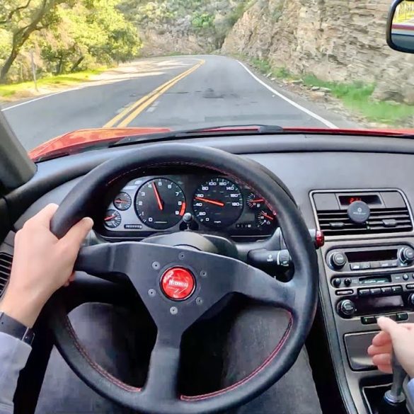 Here's What It Feels Like To Drive A 1992 Acura NSX