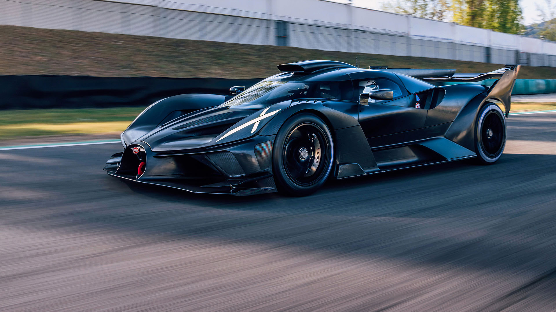 Bugatti is making Bolide hypercar concept a reality