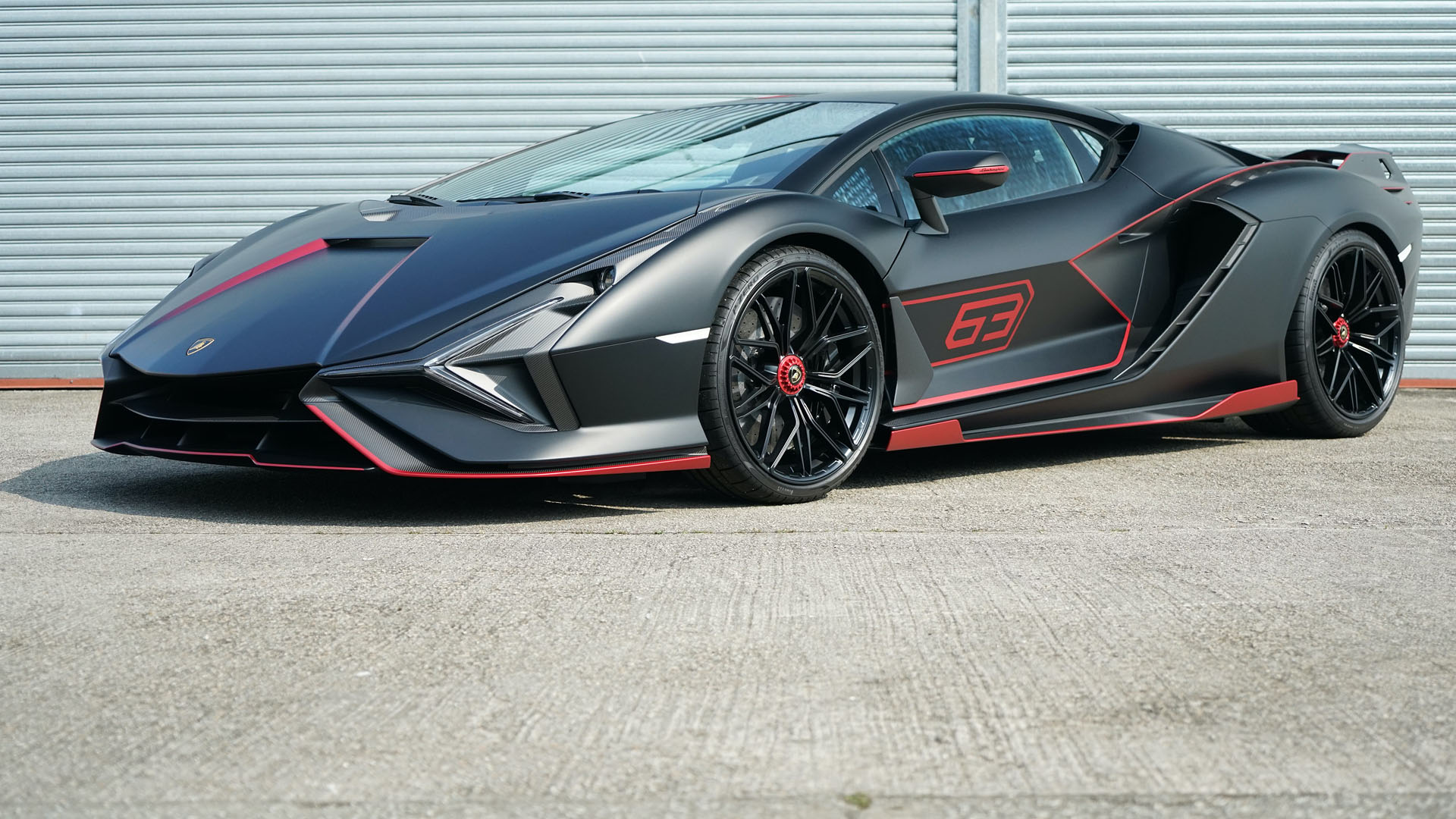 https://www.supercars.net/blog/wp-content/uploads/2023/05/Lamborghini-Sian-listed-at-auction-1.jpg