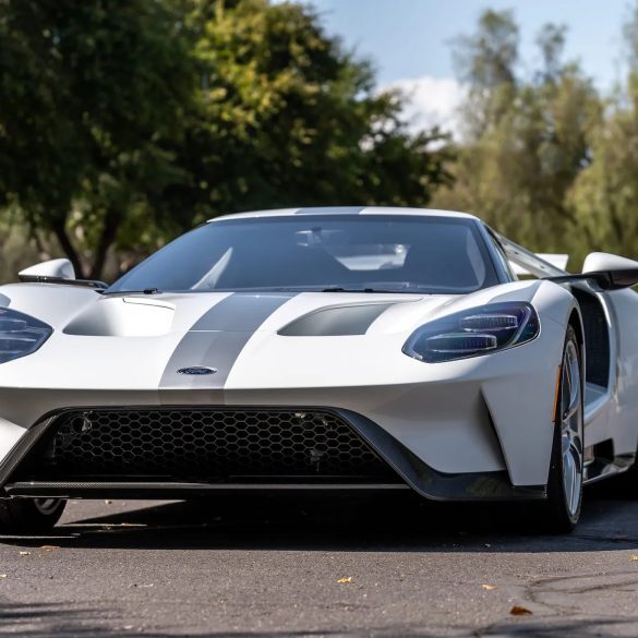 Front-angled-view-of-a-2021-Ford-GT