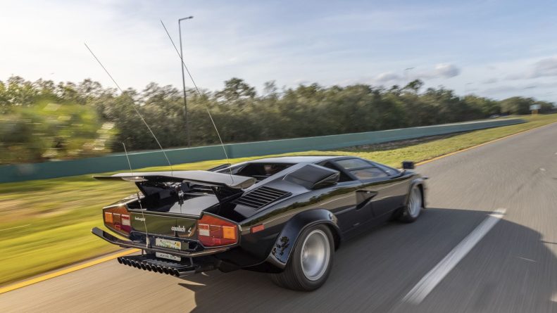 Car of the day : the 1979 Lamborghini Countach LP400 S from the ...