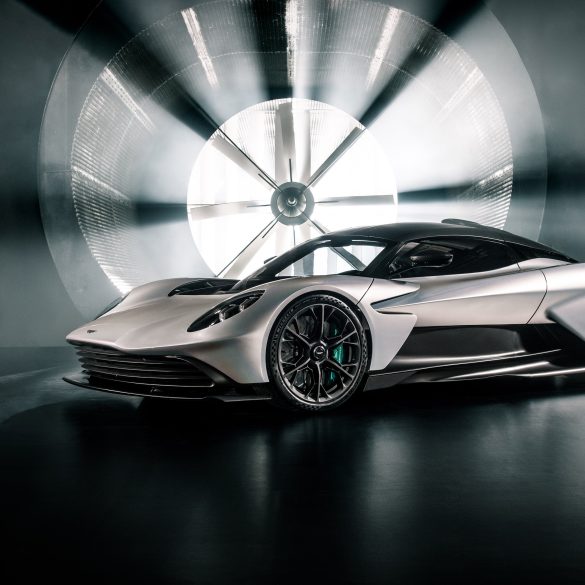 2024 Aston Martin Valhalla