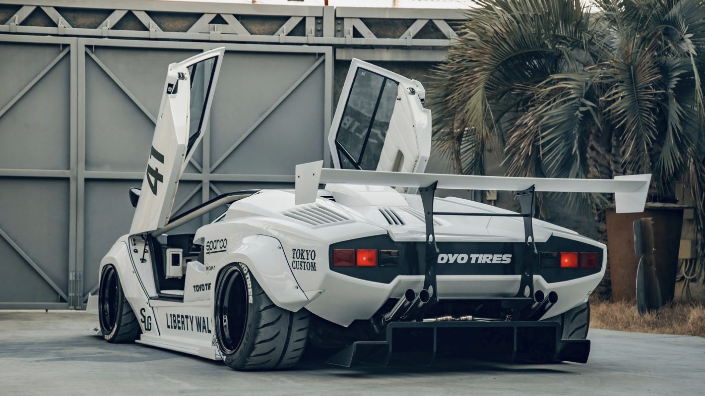 The new king ... the LB-Works Countach