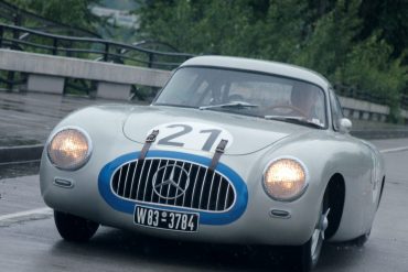 Despite characteristically wet Seattle weather, the 300 SL felt remarkably surefooted and easy to drive. Photo: Casey Annis