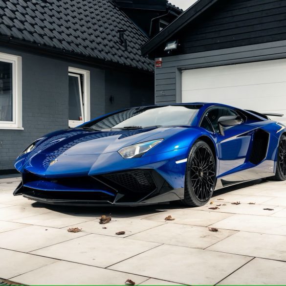 2016 Lamborghini Aventador LP750-4 SV