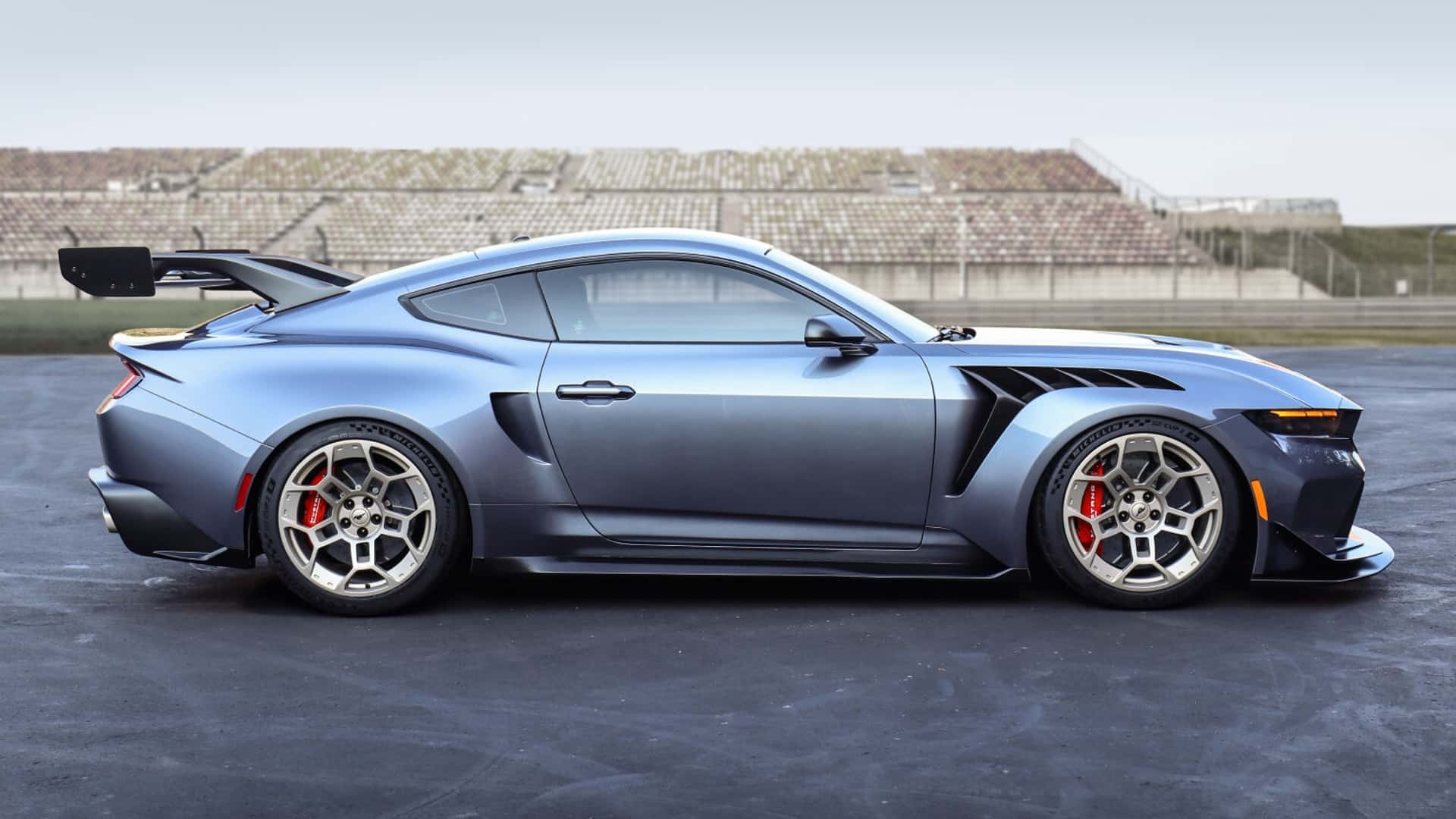 Side profile of a grey Ford Mustang GTD